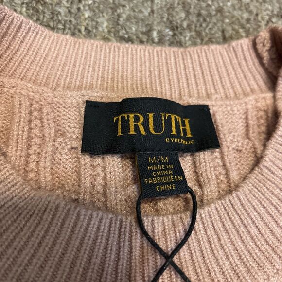 NWT TRUTH by Republic Textured Crewneck Peach Sweater Medium $88 New - Picture 7 of 8